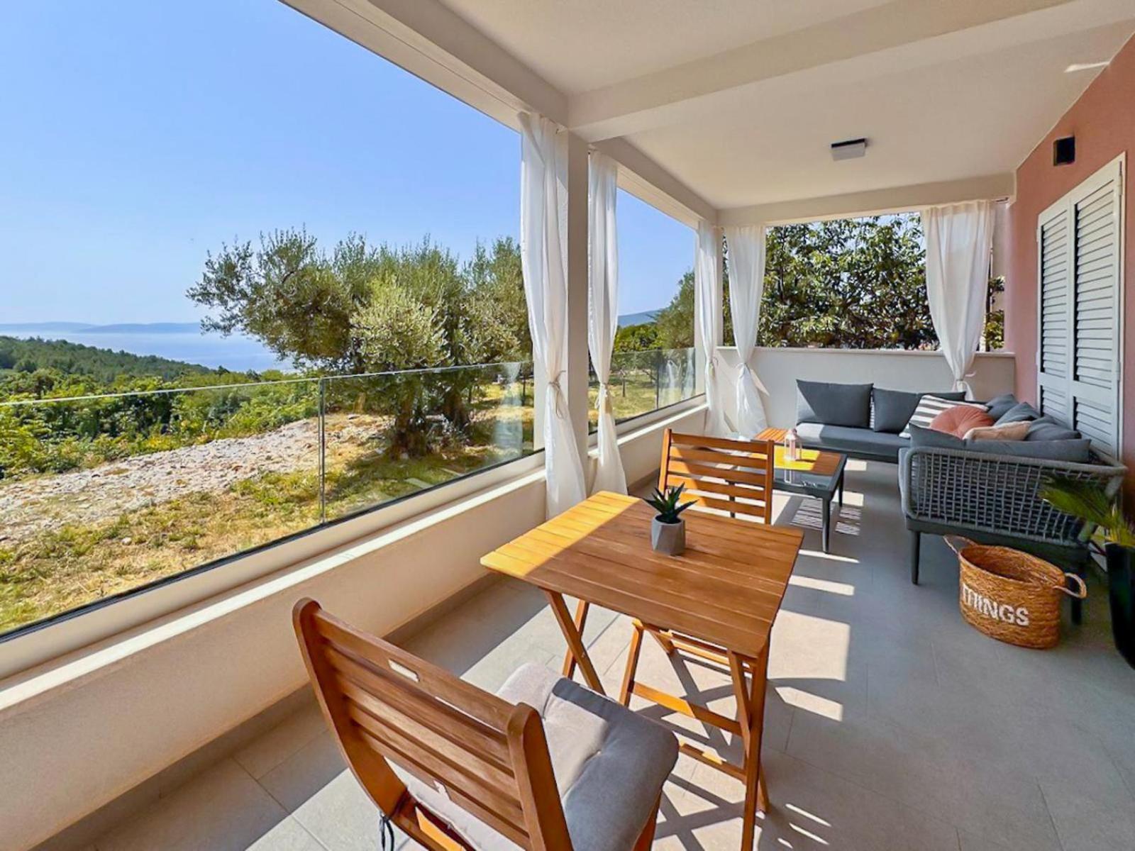 Studio Vesna With A Terrace And Sea View Рабац Екстериор снимка